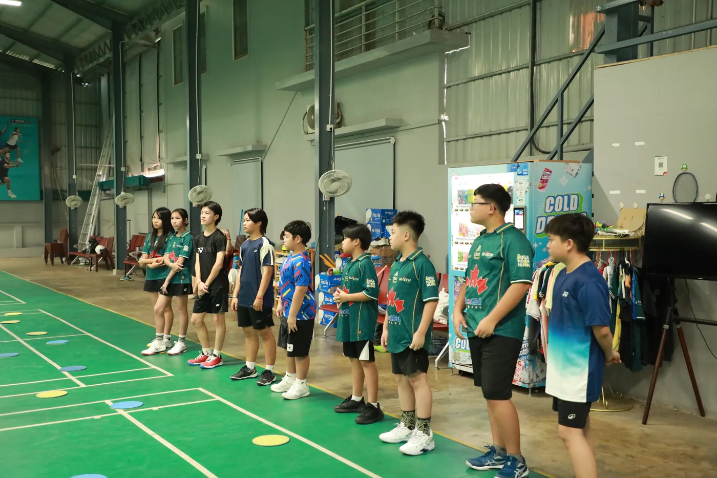 Track A junior badminton social play